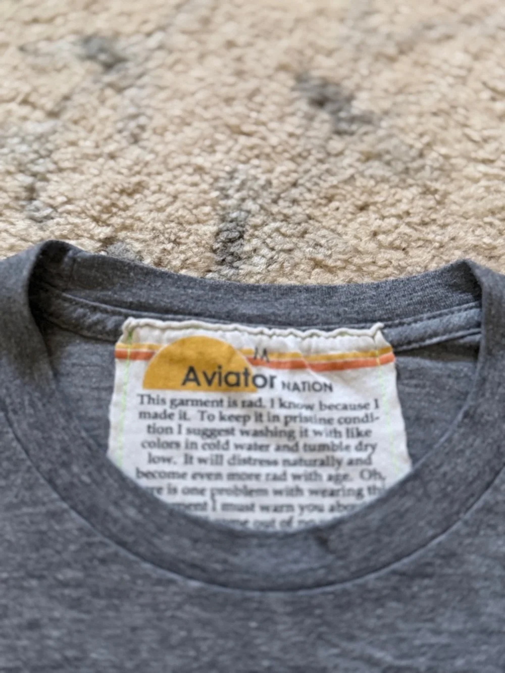 Rare Aviator Nation Gray Chasing Rainbows Mountain Tee - Picture 3 of 6